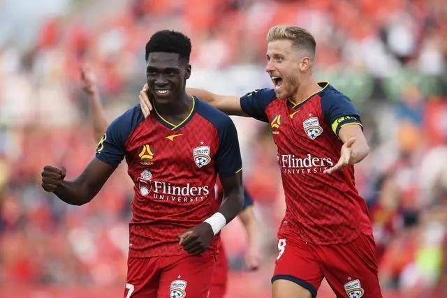 哈弗茨妻子晒怀孕照：我们最大的恩赐